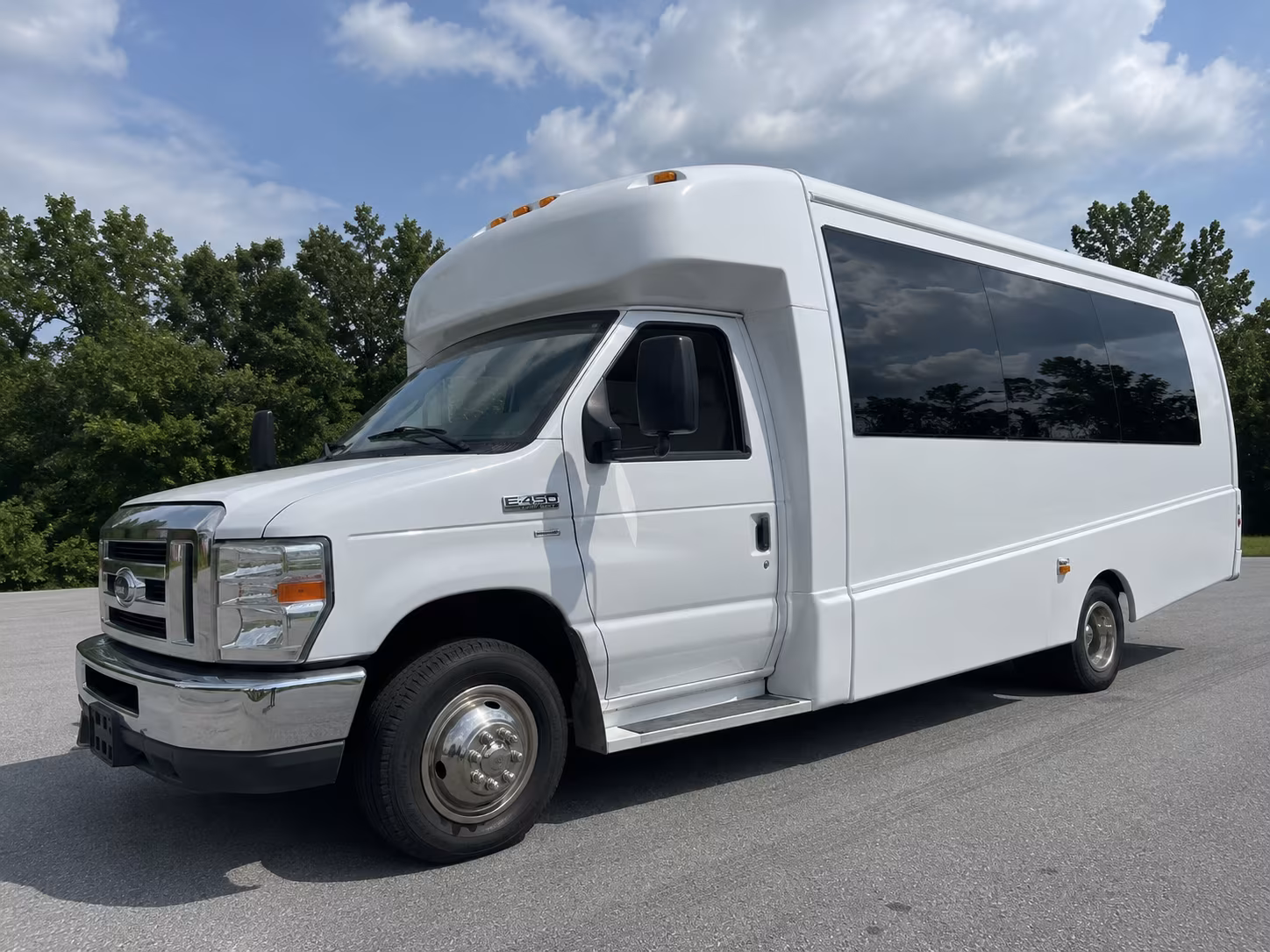 jurupa valley holiday party bus rental