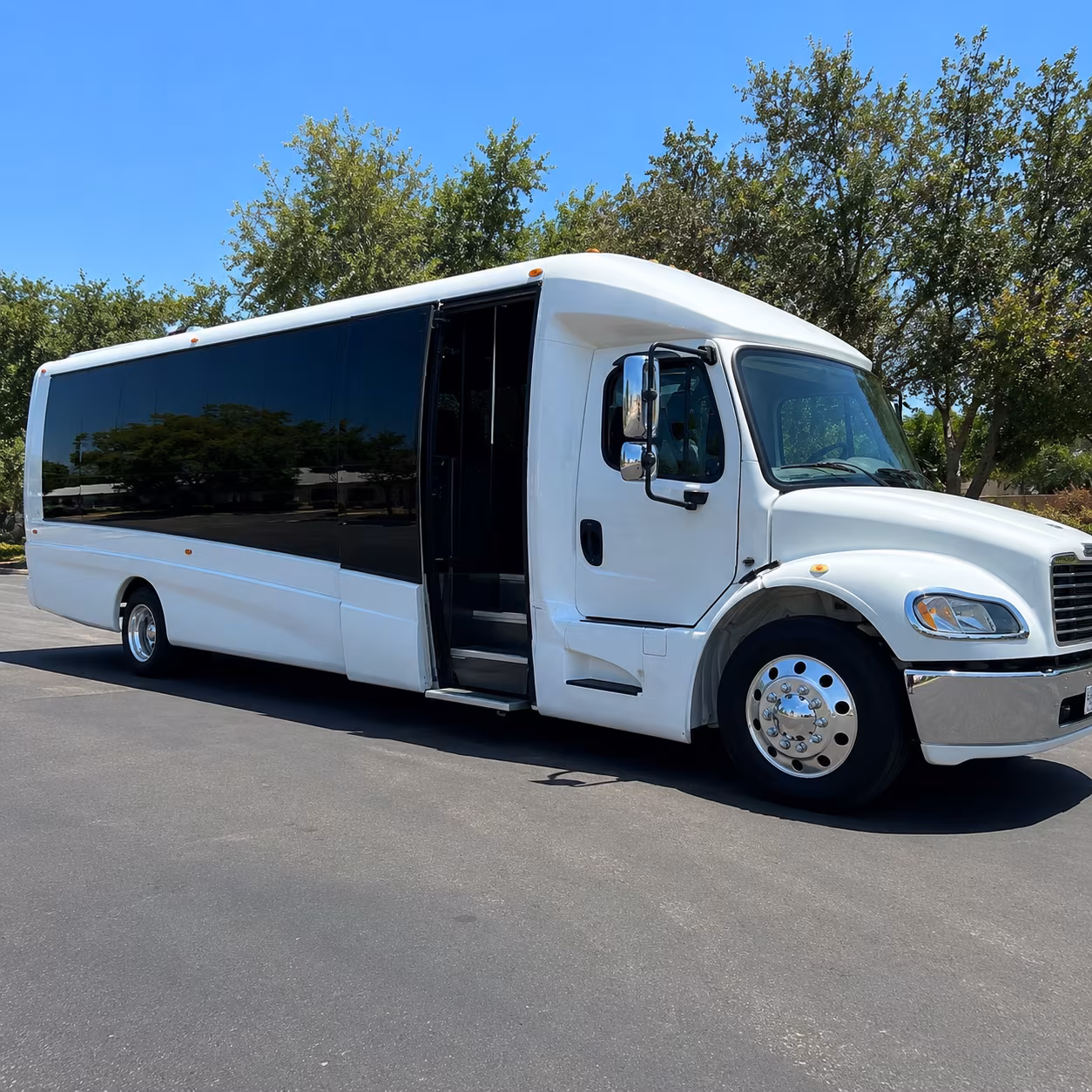 wedding shuttle buses for jurupa valley and the inland empire